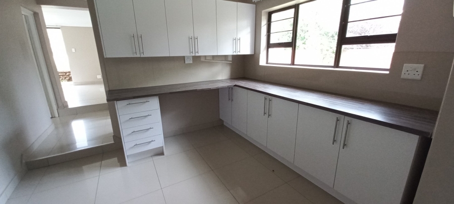 9 Bedroom Property for Sale in Hospitaalheuwel Free State